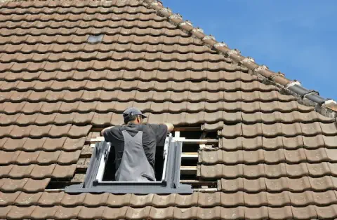 Pose de velux - Louzac Saint-André